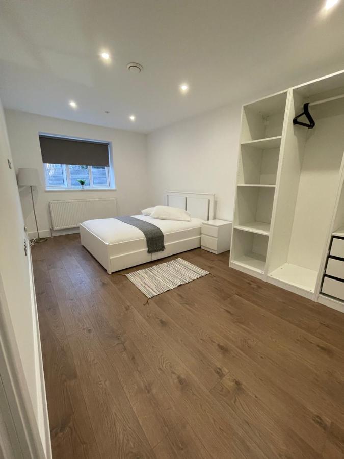 Residence Nissi London Bagian luar foto